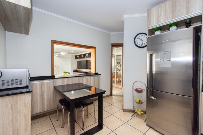 Imagem Casa com 4 Quartos à Venda, 250 m² em São José - Canoas