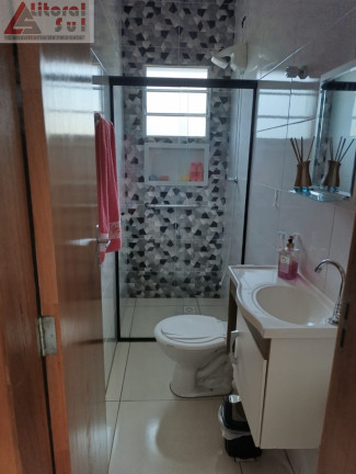 Imagem Casa com 2 Quartos para Alugar, em Melvi - Praia Grande Imagem Casa com 2 Quartos para Alugar, em Melvi - Praia Grande