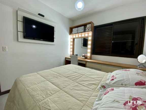 Imagem Apartamento com 2 Quartos à Venda, 81 m² em Centro - Florianópolis