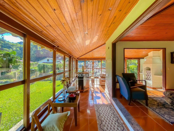 Imagem Casa com 4 Quartos à Venda, 200 m² em Vargem Grande - Teresópolis