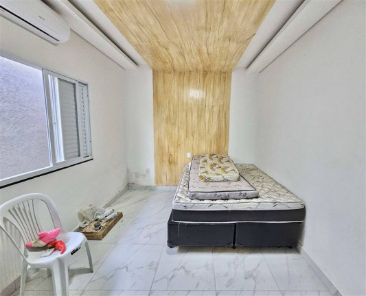 Imagem Casa com 3 Quartos à Venda, 250 m² em Solemar - Praia Grande Imagem Casa com 3 Quartos à Venda, 250 m² em Solemar - Praia Grande