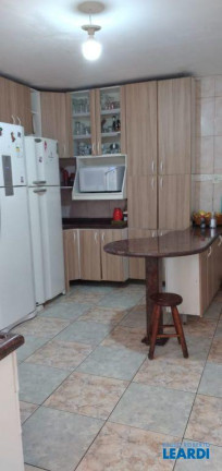 Imagem Sobrado com 3 Quartos à Venda, 220 m² em Parque Gerassi - Santo André