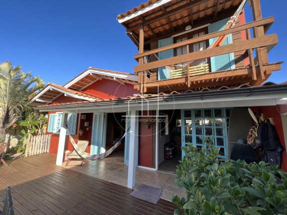 Imagem Casa com 3 Quartos à Venda, 150 m² em São João Do Rio Vermelho - Florianópolis Imagem Casa com 3 Quartos à Venda, 150 m² em São João Do Rio Vermelho - Florianópolis
