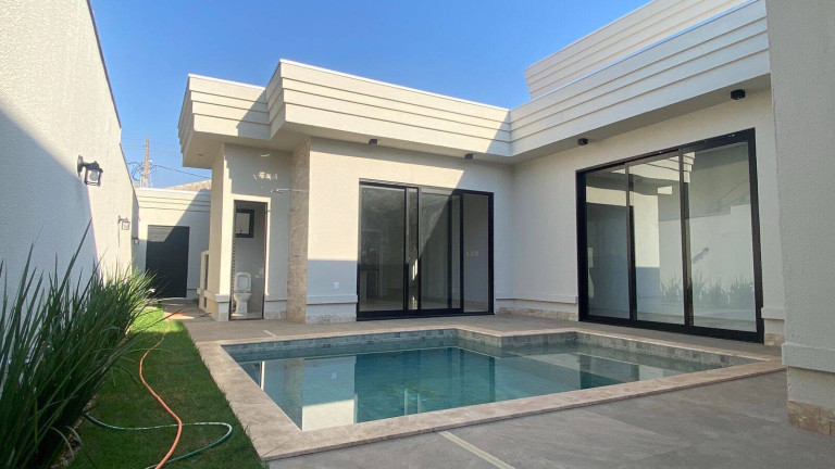 Imagem Casa com 3 Quartos à Venda, 270 m² em Ribeirão Do Lipa - Cuiabá Imagem Casa com 3 Quartos à Venda, 270 m² em Ribeirão Do Lipa - Cuiabá