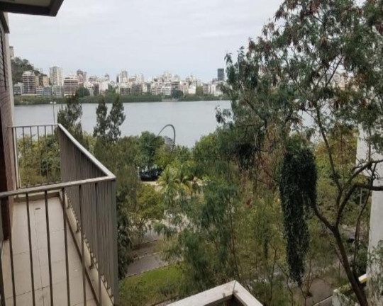 Imagem Imóvel com 2 Quartos à Venda, 90 m² em Lagoa - Rio De Janeiro Imagem Imóvel com 2 Quartos à Venda, 90 m² em Lagoa - Rio De Janeiro