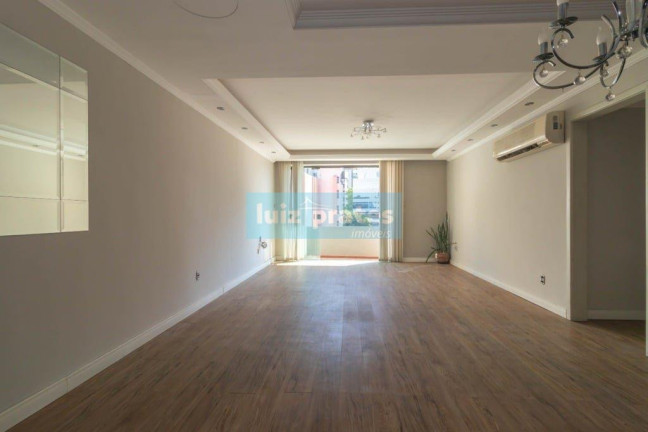 Imagem Apartamento com 3 Quartos à Venda, 117 m² em Moinhos De Vento - Porto Alegre