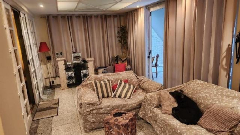 Imagem Casa com 4 Quartos à Venda, 200 m² em Ingá - Niterói Imagem Casa com 4 Quartos à Venda, 200 m² em Ingá - Niterói