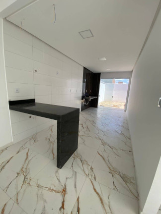 Imagem Casa com 3 Quartos à Venda, 150 m² em Mangabeira - Feira De Santana