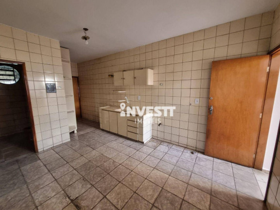 Imagem Casa com 4 Quartos à Venda, 210 m² em Setor Leste Vila Nova - Goiânia Imagem Casa com 4 Quartos à Venda, 210 m² em Setor Leste Vila Nova - Goiânia