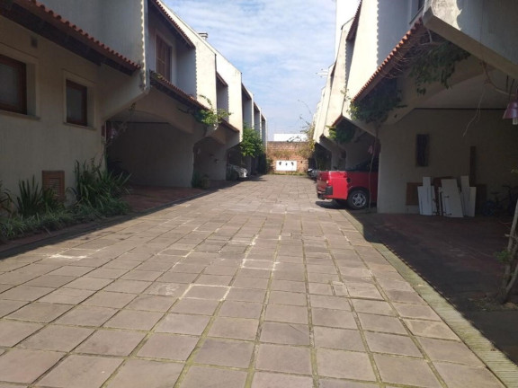 Imagem Imóvel com 3 Quartos à Venda, em Santa Tereza - Porto Alegre Imagem Imóvel com 3 Quartos à Venda, em Santa Tereza - Porto Alegre