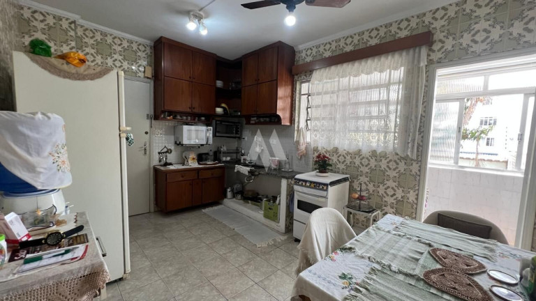 Imagem Apartamento com 3 Quartos à Venda, 130 m² em Embaré - Santos