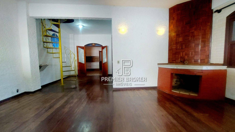 Imagem Casa com 3 Quartos à Venda, 182 m² em Albuquerque - Teresópolis Imagem Casa com 3 Quartos à Venda, 182 m² em Albuquerque - Teresópolis