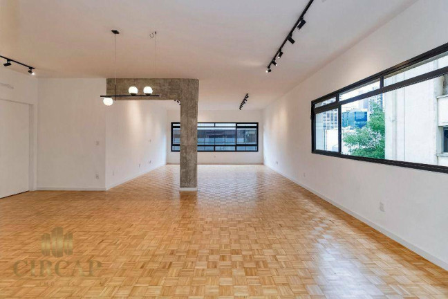 Apartamento com 3 Quartos à Venda, 220 m² em Jardim América - São Paulo