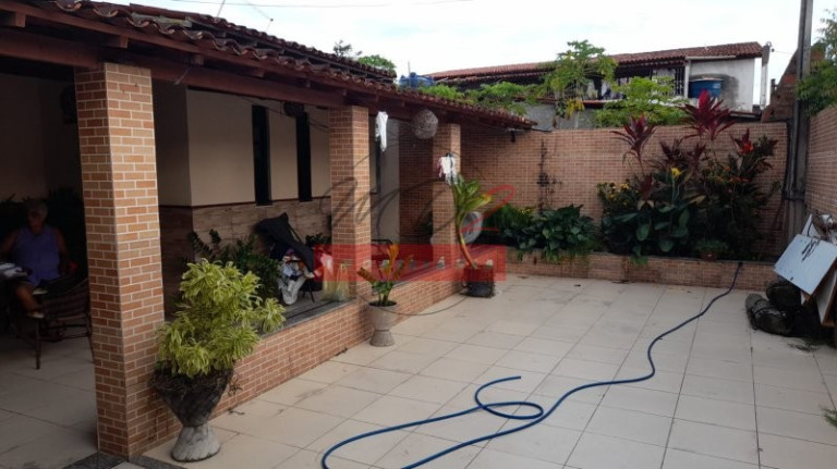 Casa com 3 Quartos à Venda, 250 m² em Tomba - Feira De Santana