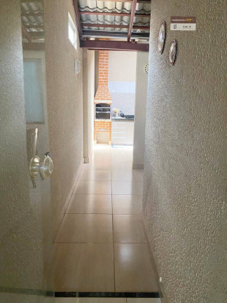 Imagem Casa com 2 Quartos à Venda, 150 m² em Moinho Dos Ventos - Goiânia Imagem Casa com 2 Quartos à Venda, 150 m² em Moinho Dos Ventos - Goiânia