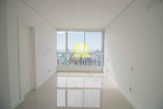 Imagem Apartamento com 3 Quartos à Venda, 128 m² em Centro - Balneário Camboriú