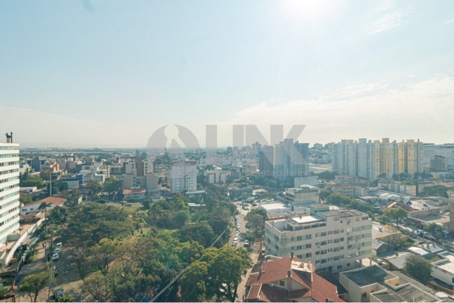 Imagem Apartamento com 3 Quartos à Venda, 70 m² em Passo Da Areia - Porto Alegre