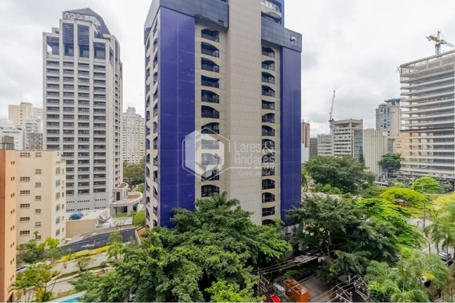 Imagem Apartamento com 3 Quartos à Venda, 107 m² em Itaim Bibi - São Paulo Imagem Apartamento com 3 Quartos à Venda, 107 m² em Itaim Bibi - São Paulo