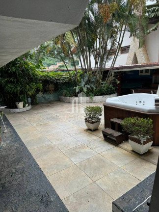 Imagem Sobrado com 4 Quartos para Alugar, 238 m² em Vila Zezé - Jacareí