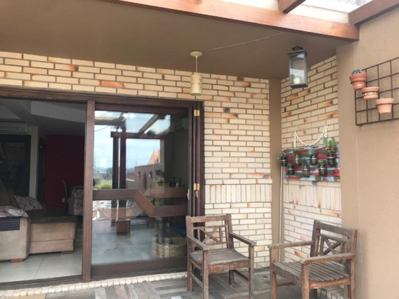 Imagem Casa com 3 Quartos à Venda, 200 m² em Alto Petrópolis - Porto Alegre Imagem Casa com 3 Quartos à Venda, 200 m² em Alto Petrópolis - Porto Alegre