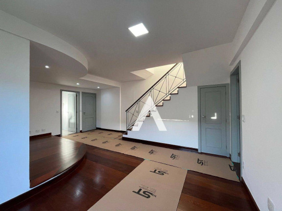 Imagem Cobertura com 3 Quartos à Venda, 145 m² em Várzea - Teresópolis Imagem Cobertura com 3 Quartos à Venda, 145 m² em Várzea - Teresópolis