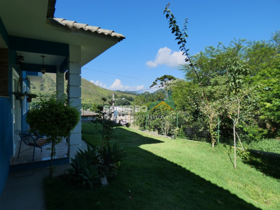 Imagem Casa com 4 Quartos à Venda, 415 m² em Vargem Grande - Teresópolis