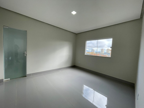 Imagem Casa com 3 Quartos para Alugar, 200 m² em Candeias - Vitória Da Conquista Imagem Casa com 3 Quartos para Alugar, 200 m² em Candeias - Vitória Da Conquista
