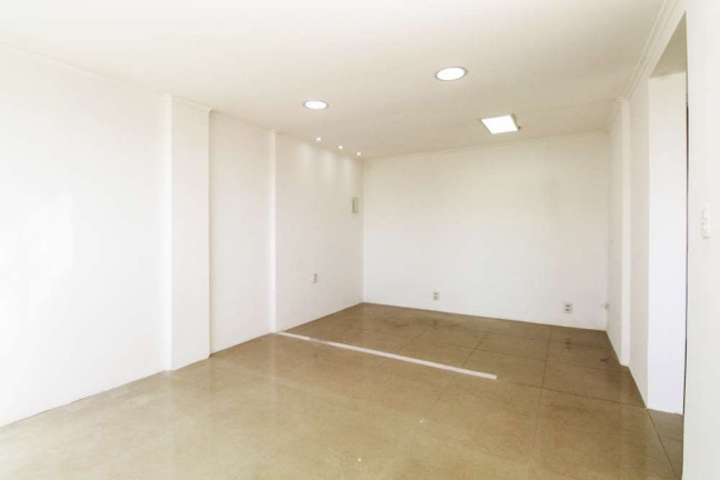 Imagem Sala Comercial à Venda,  em Vila Ipiranga - Porto Alegre