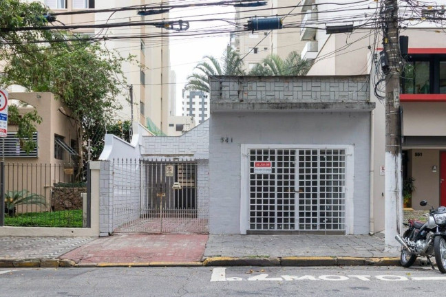 Imagem Casa com 2 Quartos à Venda, 140 m² em Indianópolis - São Paulo