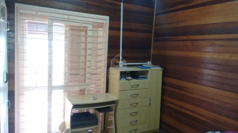 Imagem Casa com 5 Quartos à Venda, 244 m² em Nossa Senhora Medianeira - Santa Maria Imagem Casa com 5 Quartos à Venda, 244 m² em Nossa Senhora Medianeira - Santa Maria