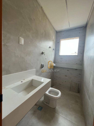 Imagem Sobrado com 3 Quartos à Venda, 231 m² em Residencial Balneário - Goiânia