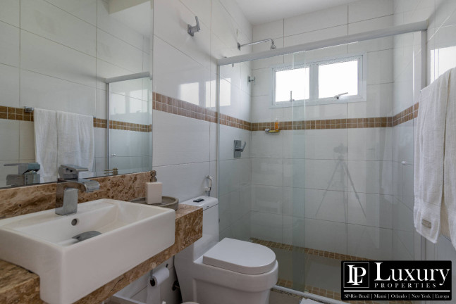Imagem Casa de Condomínio com 4 Quartos à Venda, em Balneario Praia Do Perequê - Guarujá Imagem Casa de Condomínio com 4 Quartos à Venda, em Balneario Praia Do Perequê - Guarujá