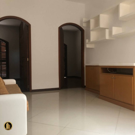Imagem Casa com 3 Quartos para Alugar, em Centro - Taubaté Imagem Casa com 3 Quartos para Alugar, em Centro - Taubaté