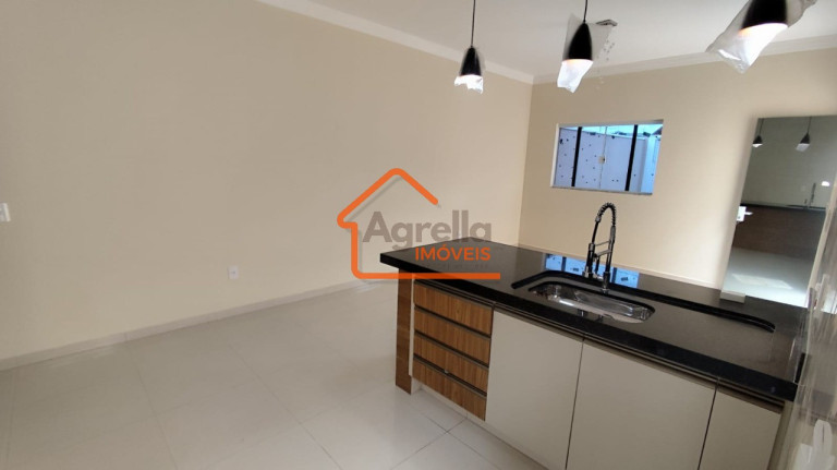 Imagem Casa com 2 Quartos à Venda, 83 m² em Jardim Selma - Mogi Guaçu Imagem Casa com 2 Quartos à Venda, 83 m² em Jardim Selma - Mogi Guaçu