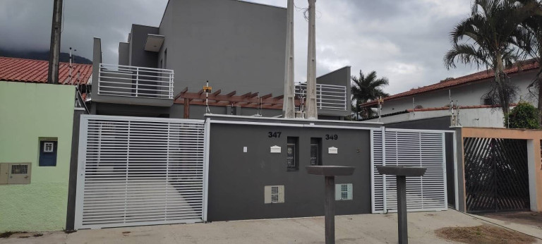 Sobrado com 3 Quartos à Venda, 180 m² em Centro - Peruíbe