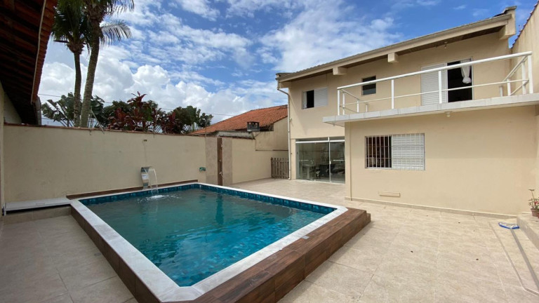 Imagem Casa com 3 Quartos à Venda, 380 m² em Cibratel Ii - Itanhaém Imagem Casa com 3 Quartos à Venda, 380 m² em Cibratel Ii - Itanhaém