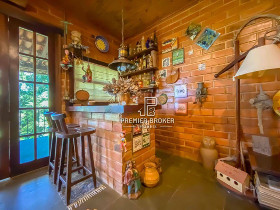 Imagem Casa com 3 Quartos à Venda, 200 m² em Quebra Frascos - Teresópolis Imagem Casa com 3 Quartos à Venda, 200 m² em Quebra Frascos - Teresópolis