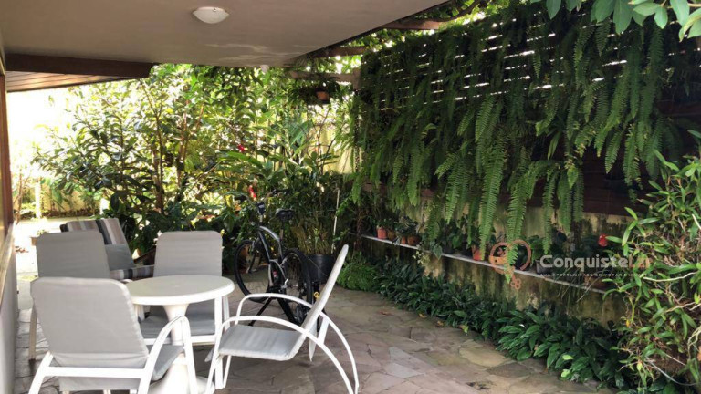 Imagem Casa com 3 Quartos à Venda, 300 m² em Jurerê Internacional - Florianópolis Imagem Casa com 3 Quartos à Venda, 300 m² em Jurerê Internacional - Florianópolis