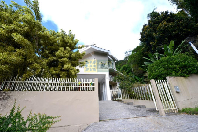Imagem Casa com 5 Quartos à Venda, 400 m² em Centro - Porto Belo Imagem Casa com 5 Quartos à Venda, 400 m² em Centro - Porto Belo