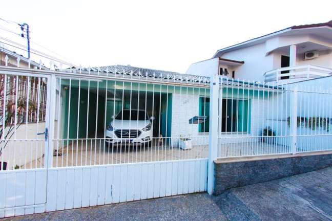 Imagem Casa com 2 Quartos à Venda, 200 m² em Saco Dos Limões - Florianópolis Imagem Casa com 2 Quartos à Venda, 200 m² em Saco Dos Limões - Florianópolis