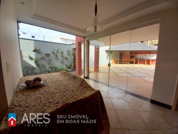 Imagem Casa com 3 Quartos à Venda, 280 m² em Parque Novo Mundo - Americana Imagem Casa com 3 Quartos à Venda, 280 m² em Parque Novo Mundo - Americana