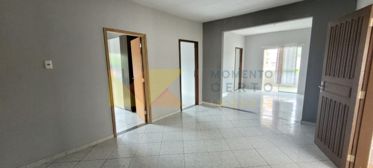 Imagem Casa com 4 Quartos à Venda, 298 m² em Salto Weissbach - Blumenau Imagem Casa com 4 Quartos à Venda, 298 m² em Salto Weissbach - Blumenau