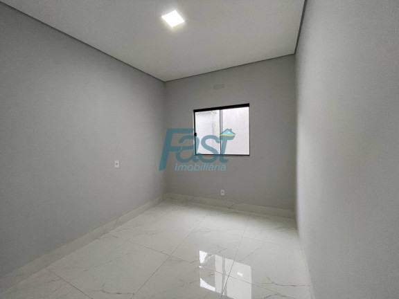 Imagem Casa com 3 Quartos à Venda, 180 m² em Jardim Comodoro - Cuiabá