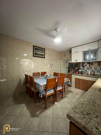 Imagem Casa com 4 Quartos à Venda, 230 m² em Jardim Ana Emilia - Taubaté Imagem Casa com 4 Quartos à Venda, 230 m² em Jardim Ana Emilia - Taubaté