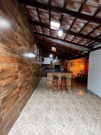 Imagem Sobrado com 4 Quartos à Venda, 220 m² em Centro - Penha
