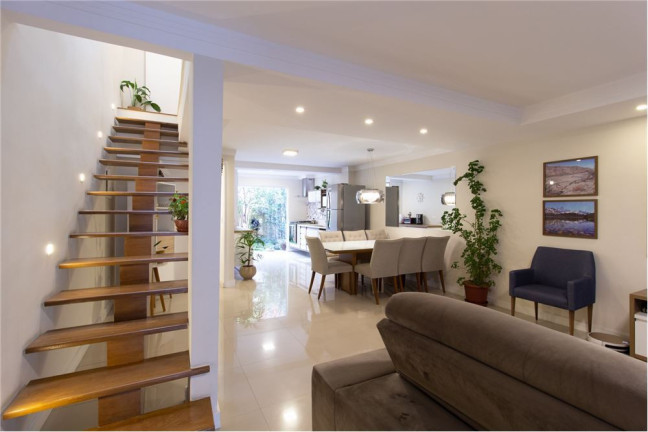 Casa com 3 Quartos à Venda,  em Planalto Paulista - São Paulo