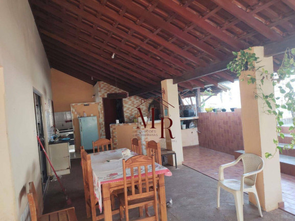 Imagem Casa com 3 Quartos à Venda, 170 m² em Centro - Valentim Gentil