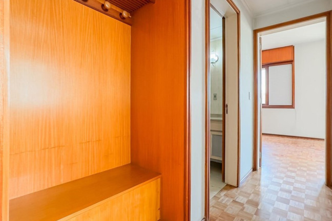 Imagem Apartamento com 3 Quartos à Venda, 217 m² em Independência - Porto Alegre Imagem Apartamento com 3 Quartos à Venda, 217 m² em Independência - Porto Alegre
