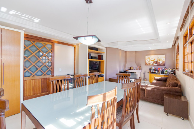 Imagem Casa com 3 Quartos à Venda, 129 m² em Santo Inácio - Curitiba Imagem Casa com 3 Quartos à Venda, 129 m² em Santo Inácio - Curitiba