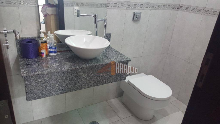 Imagem Sobrado com 3 Quartos à Venda, 370 m² em Vila Marieta - São Paulo Imagem Sobrado com 3 Quartos à Venda, 370 m² em Vila Marieta - São Paulo